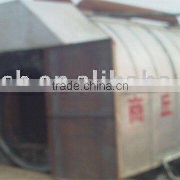 Crude oil refining equipment controlled by vaccum system