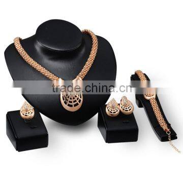 Innovative Designer Cobweb Charm Wide Chain Crystal Statement Jewelry Fashion Jewelry Sets For Women