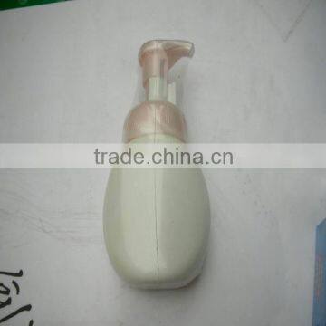 Automatic Shampoo Bottle Heat Shrink Packing Machine photo-4