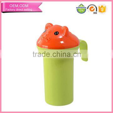 Lovely baby bath toy baby safety water scoop promotional