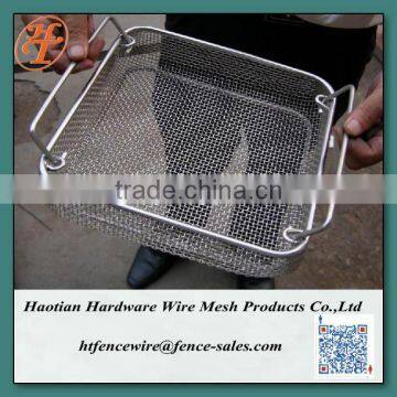 Metal wire mesh iron bucket