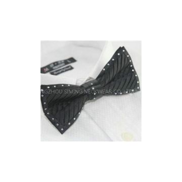 Wonderful Pleated Silk Fabric With Contrast Color Border And Crystal Rain Stone Shining Bowtie