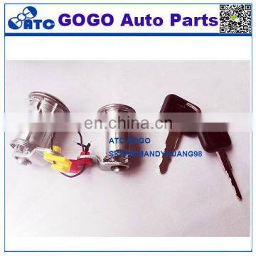 GOGO High quality door locks with key 8-94116826-0(R) 8-94116825-1(L) for I SUZU KB21/26/41