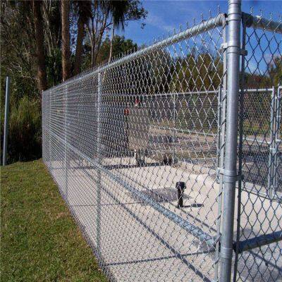 6FT PVC Coated Chain Link Fence With Superior Anti-Rust Protection photo-3