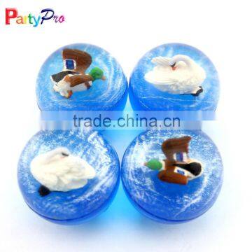 2016 china hot selling 3D figure inside rubber bouncy balls