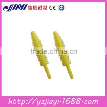 First impression plastic mascara brushes