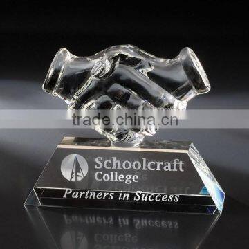 Hot selling High Quality New Design Crystal Shake Hand trophy Award With Clear Crystal Base