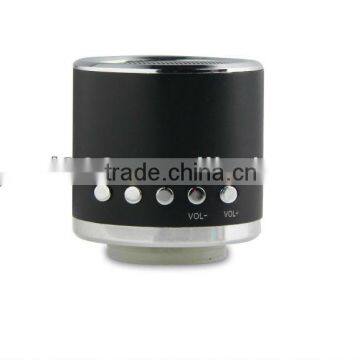 Round USB Speaker for Outdoor Listen to Music