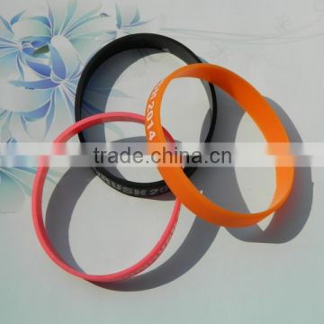 Cheap custom silicon rubber wristband bracelet with logo