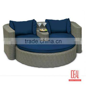 2-piece Modern living room furniture PE rattan sofa bed.