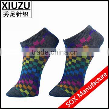 Vivid Color Men Custom Wholesale Socks