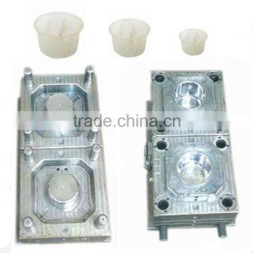 Thin container injection mould