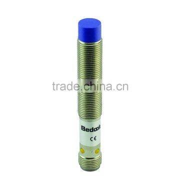 M12 Plug series DC 3-wire capacitive proximity sensor with Metal cylindrical housing
