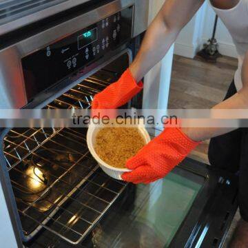 Oven Usage and Heart Embossed,compressing Style Silicone Gloves With Five Fingers Silicone Glove Oven Mitt photo-3