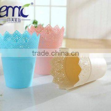 emc basket storage wire storage basket plastic storage basket on table