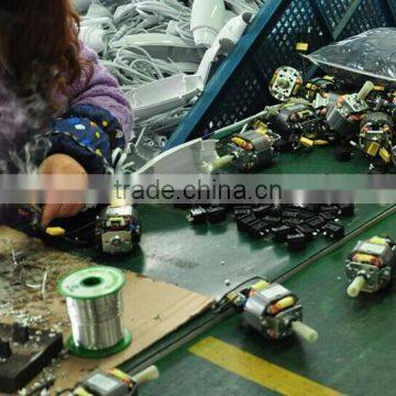 China Cheap 220V Mini Electric Hand Mixer Blender photo-3