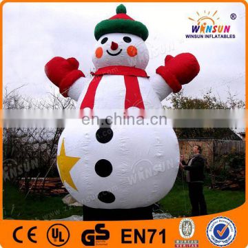 Express big inflatable snowman for Christmas