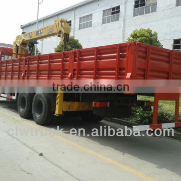 Dongfeng Tianlong truck with crane 10 ton sale in Peru