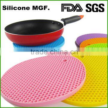 Shinerin hot sale roud shape silicon heat resistant mat for table ware