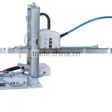 vertical robotic arm take out products