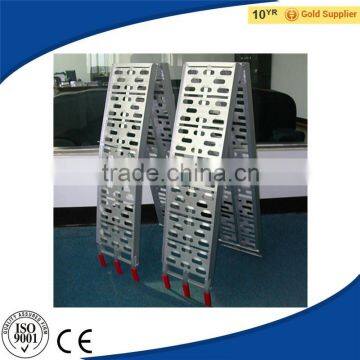 Hot Sale Foldable Aluminium Arched Loading Ramp with CE