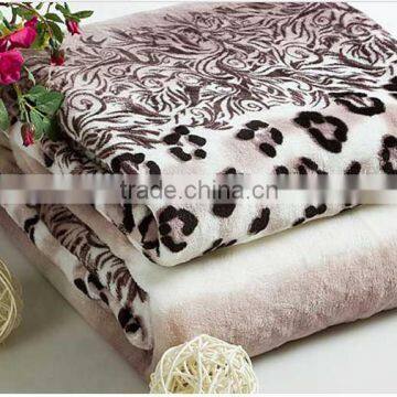 100% Polyester Material Printing Coral Fleece Blanket photo-3