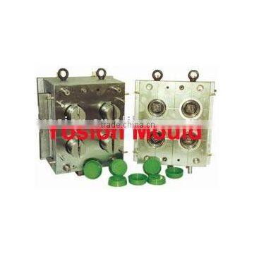 4 cavities cap mould