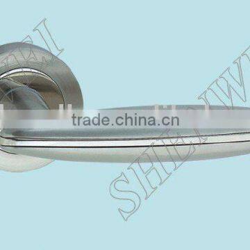 AZ03-334 SN zinc door handle on rose