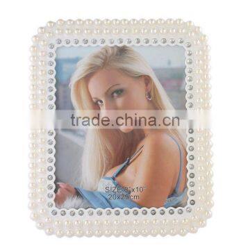 Magnetic plastic photo frame