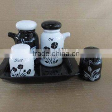 Whoesale ceramic salt pepper oil vinegar set