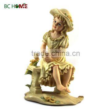 2015 New design Garden Decorations girl reading