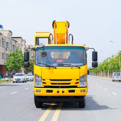 Легкий аэрподъемник Isuzu с 7-сегментной стрелой длиной 36 метров