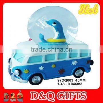 2015 new product resin dolphin water globle