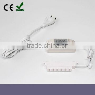 8W LED Transformer in 12 Volt Contant Voltage with 6-way Junction Box (SC-Y1208A)