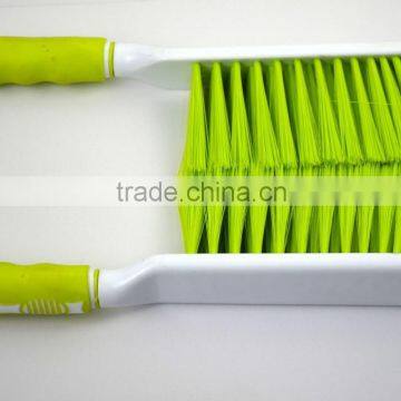 Bed cleaning brush bed brush with TPR handle bed cleaning brush