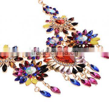 Wholesale China YIWU Zinc Alloy Fashion Metal Link Chains Eyes Shapes Women Luxury Wedding Gold Necklace Jewelry photo-4