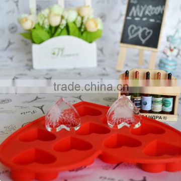 Hot sale manufacture supply Romantic love ring shape unbreakable ice cube tray with lid