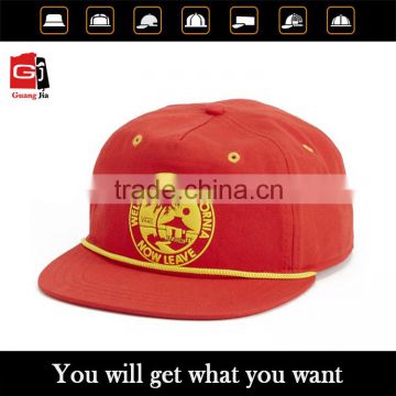 New design custom embroidery cap/6 panel sports caps