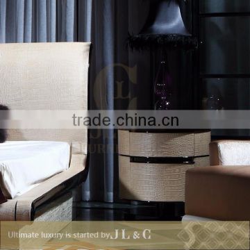 JB02-03 Nightstand Crocodile Pattern Leather in Bedroom from JL&C Furniture Lastest Designs 2015 (China Supplier)