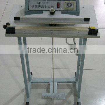 vertical sealing machine