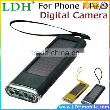 Solar Charger Flashlight Radio Backup Battery power Lighting Play Charger for phone/MP3/MP4