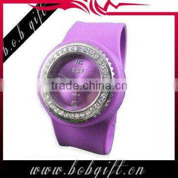 2014 cheap fashion Jelly slap band silicone watches women