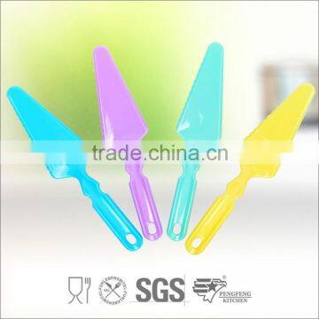 China Wholesale Plastic Colorful 100 Cake Knife