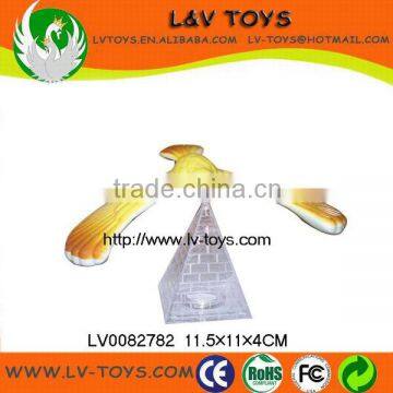 Promotional candy toys plastic eagle for sale