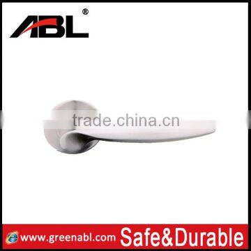 32 or 38mm diameter concealed door handle