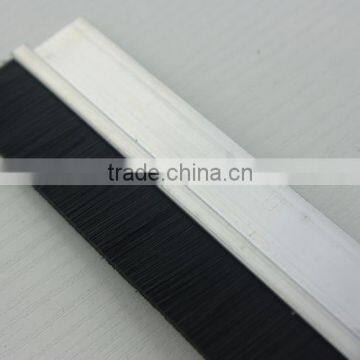 China manufacturer plastic holder door strip brush