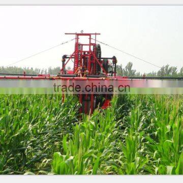 Self Propelled High Clearance hydraulic operating 4WD Boom Sprayer with cabin and Itlay pump