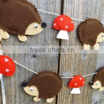 Hot sell felt Hedgehog and Mushroom Garland Hedgehog bunting made in China