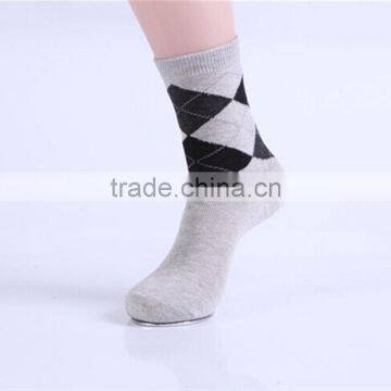 20 Pcs/lot Hot Sale 5 Plaids for Choice Random 5 Pattern and Many Colors Seasons Casual Men Socks photo-4