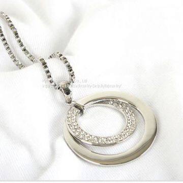 Fashion Jewelry Pavee Circle Necklace photo-2